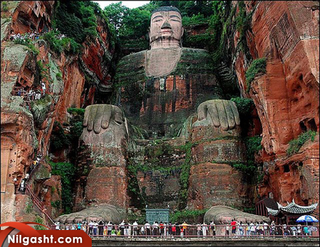 بودای غول پیکر لشان جاذبه‌ گردشگری چین