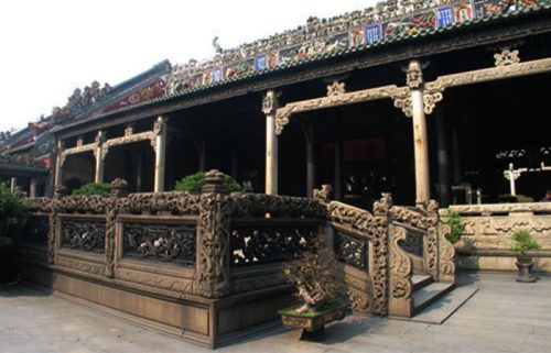 معبد اجدادی خاندان چچن در گوانجو
