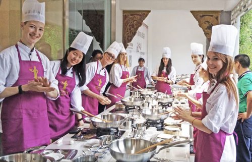 موزه غذای سیچوآن و آموزش آشپزی چینی