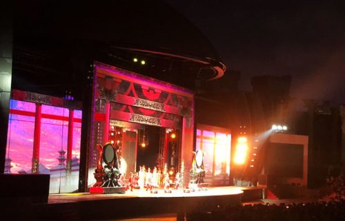 اجرای نمایش در پارک پنجره جهان در شنزن چین