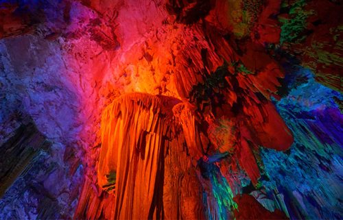 غار رید فلوت در گویلین چین