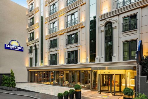 هتل دیز این بای ویندهام بومونتی استانبول (Days Inn by Wyndham Istanbul Bomonti)